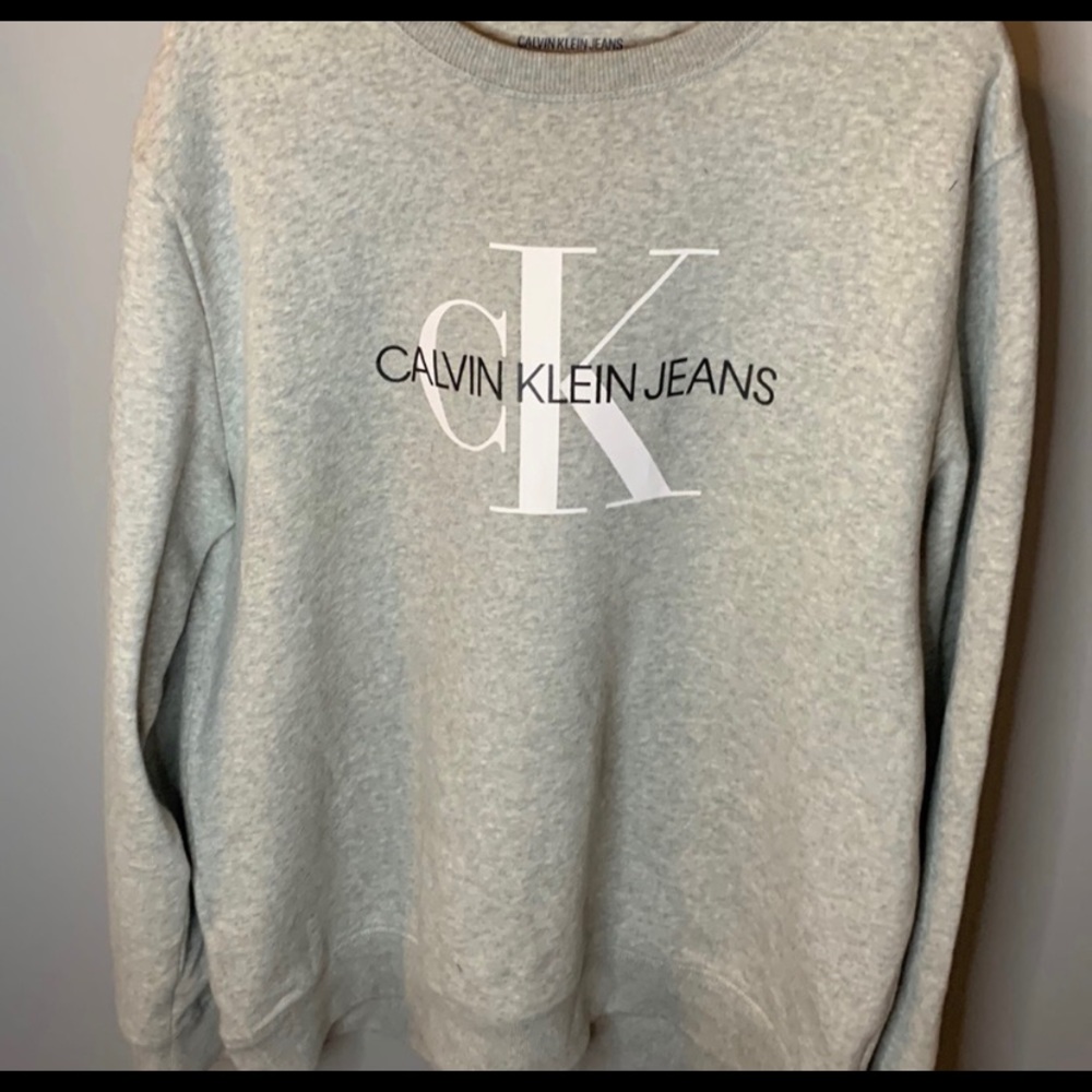 New Calvin Klein sweater